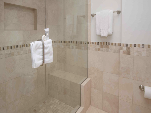 Vail 5 Bedroom Luxury Ski Vacation Condo - Sleeps 10 Guests